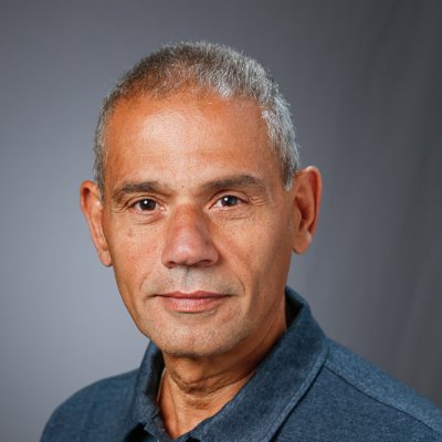 Dr. Roberto Debbag